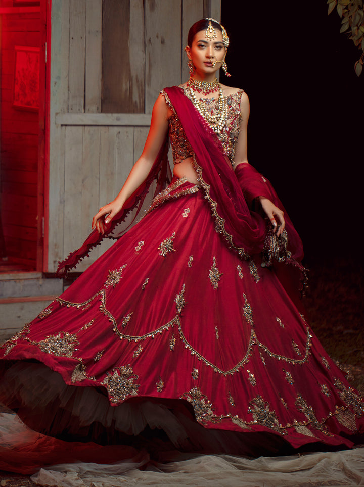 Maroon bridal outfit-pakistani wedding
