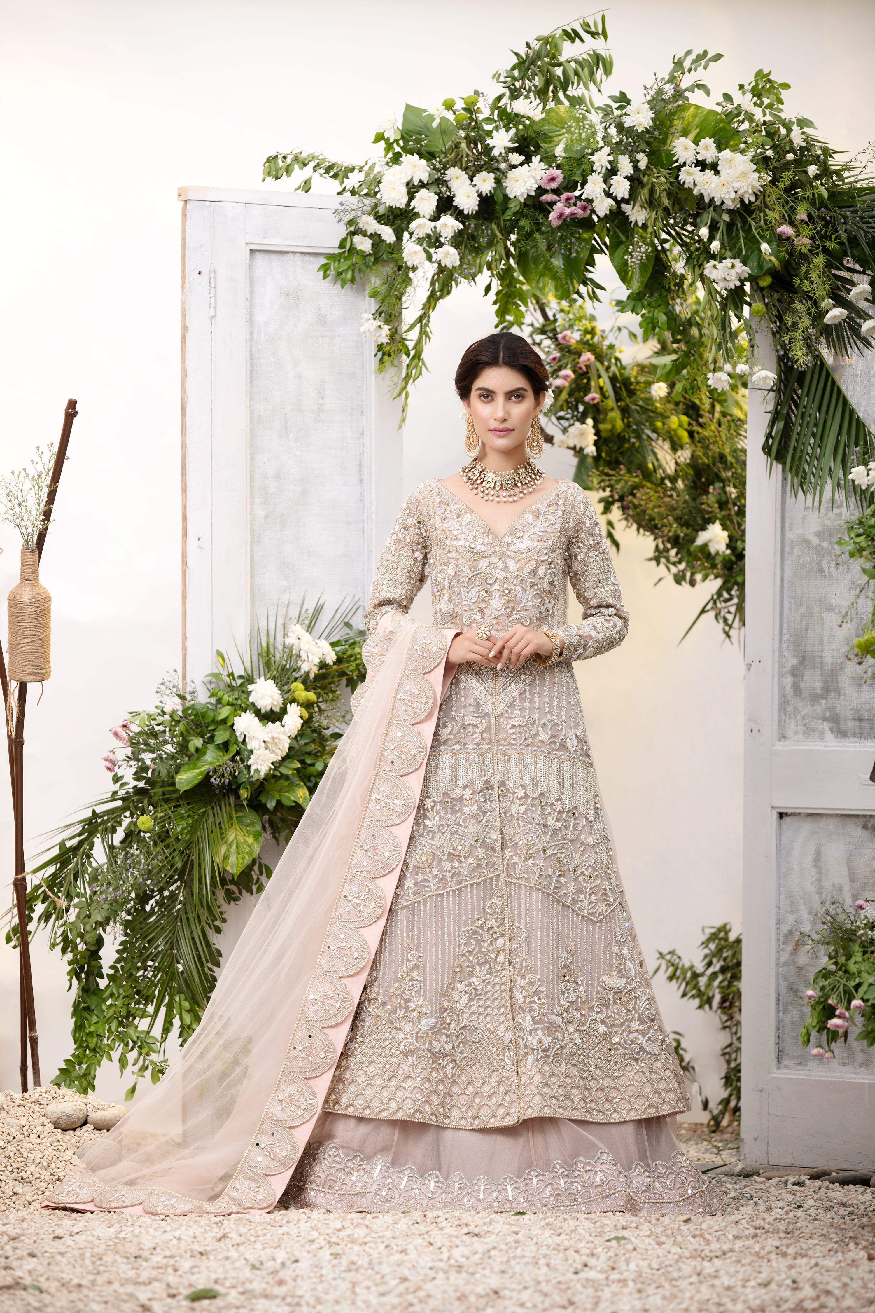 Wedding Machine Latest New Designer Ladies Lehengha Choli at Rs 1600 in  Surat