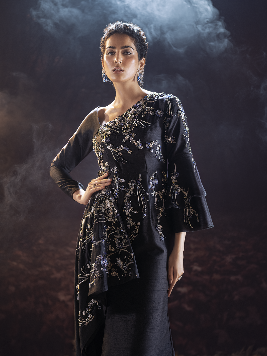 black pishwas-best fashion designer in Pakistan