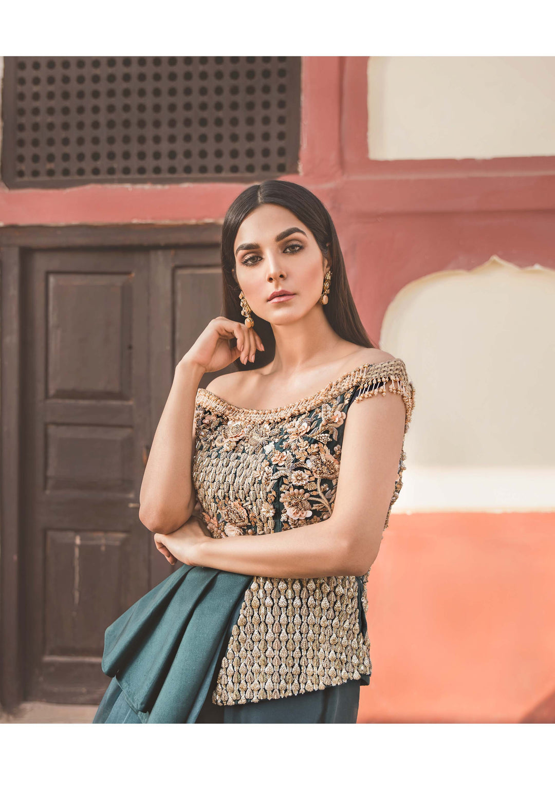 Magnificent Teal green pakistani dress for wedding in bridal section XL Magnificent Teal green pakistani dress for wedding in bridal section XL